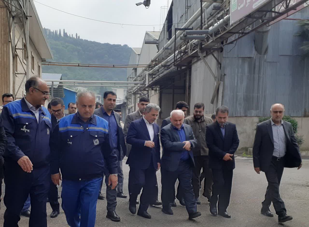 تسهیل گری و رفع موانع تولید گامی مهم در تحقق شعار سال رهبری است