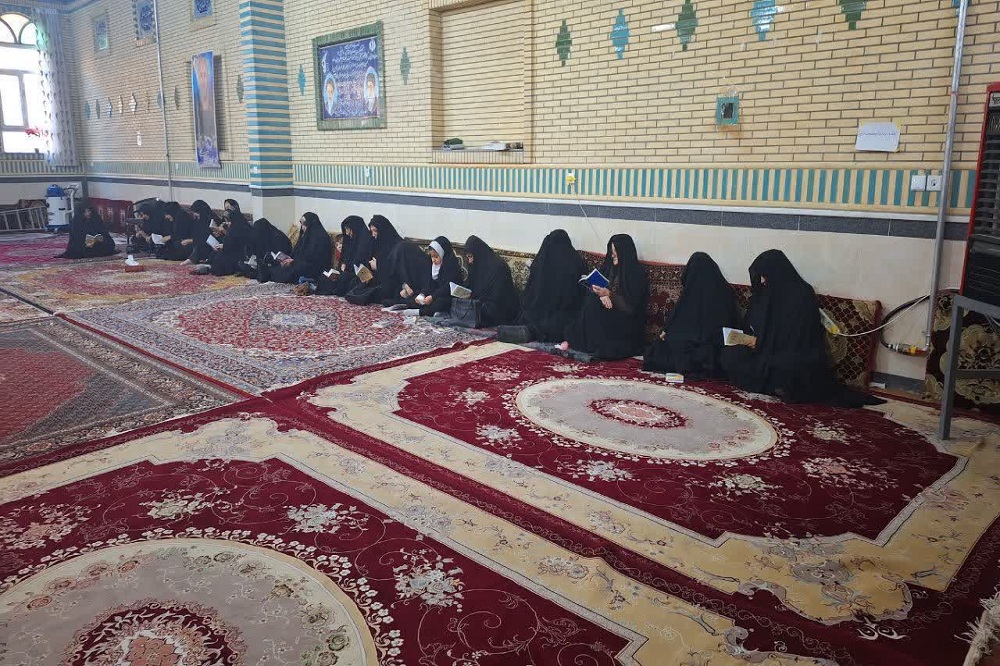 امام محله‌ایی که فعالیت‌های مسجد را به کتاب گره زده است