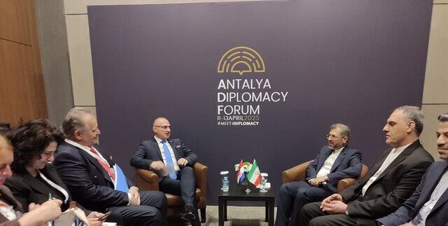 رایزنی خطیب‌زاده با وزیر خارجه کرواسی 