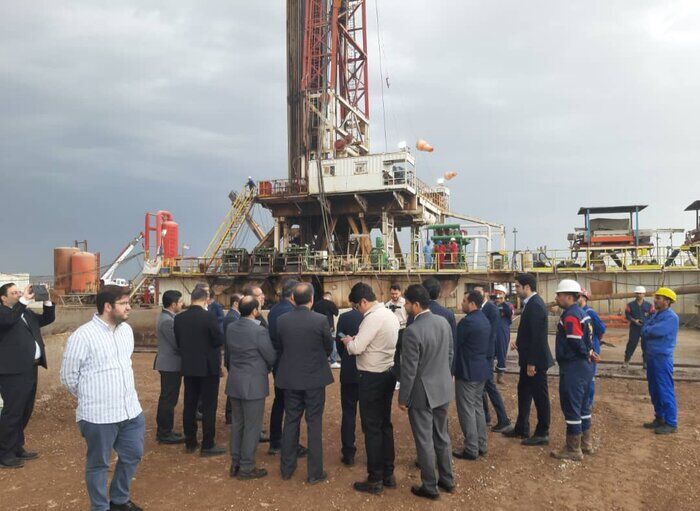 بازدید معاون علمی، فناوری و اقتصاد دانش بنیان ریاست جمهوری از شرکت دانش بنیان اهواز