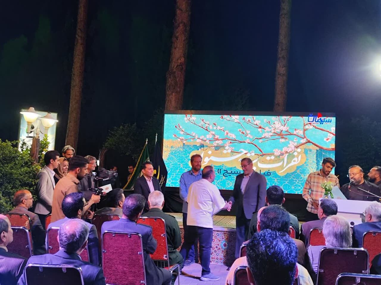 هنر انقلابی، سلاحی کارآمد برای مقابله با تهدیدات فرهنگی دشمن است