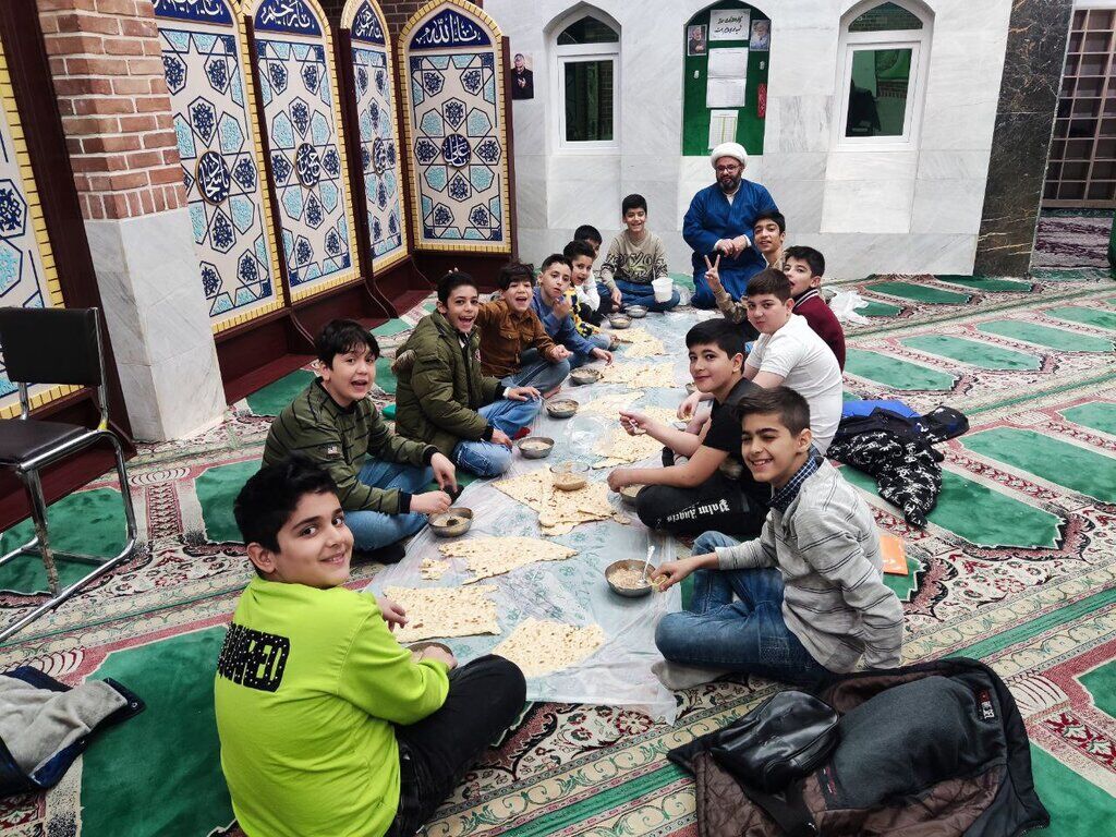 نقشی که امام جماعت در پیوند نسل نو با مسجد ایفا می‌کند