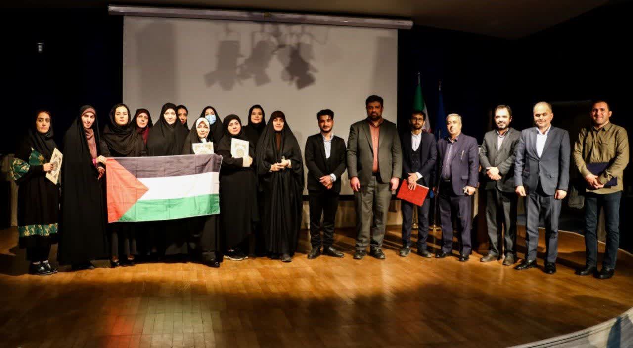 ساختن خبرها با سوختن خبرنگارها/ گردهمایی خبرنگاران گیلانی در حمایت مردم غزه انجام شد