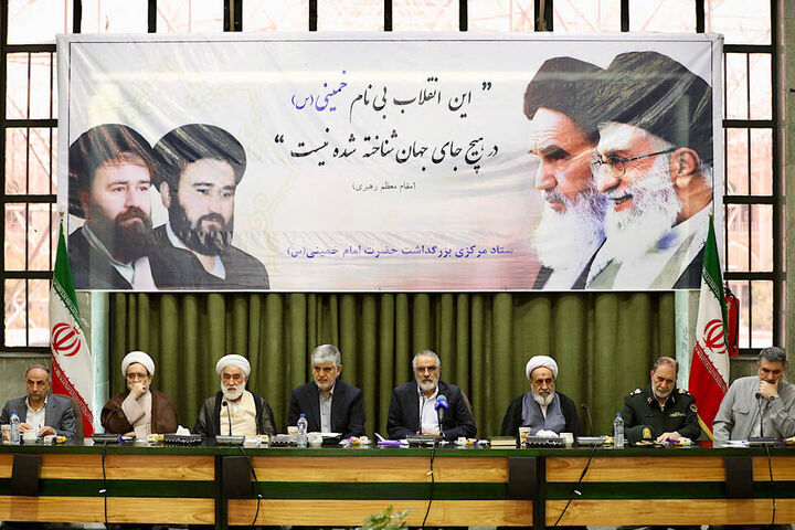 تنها راه قدرتمندتر شدن کشور پیروی از مکتب امام راحل است