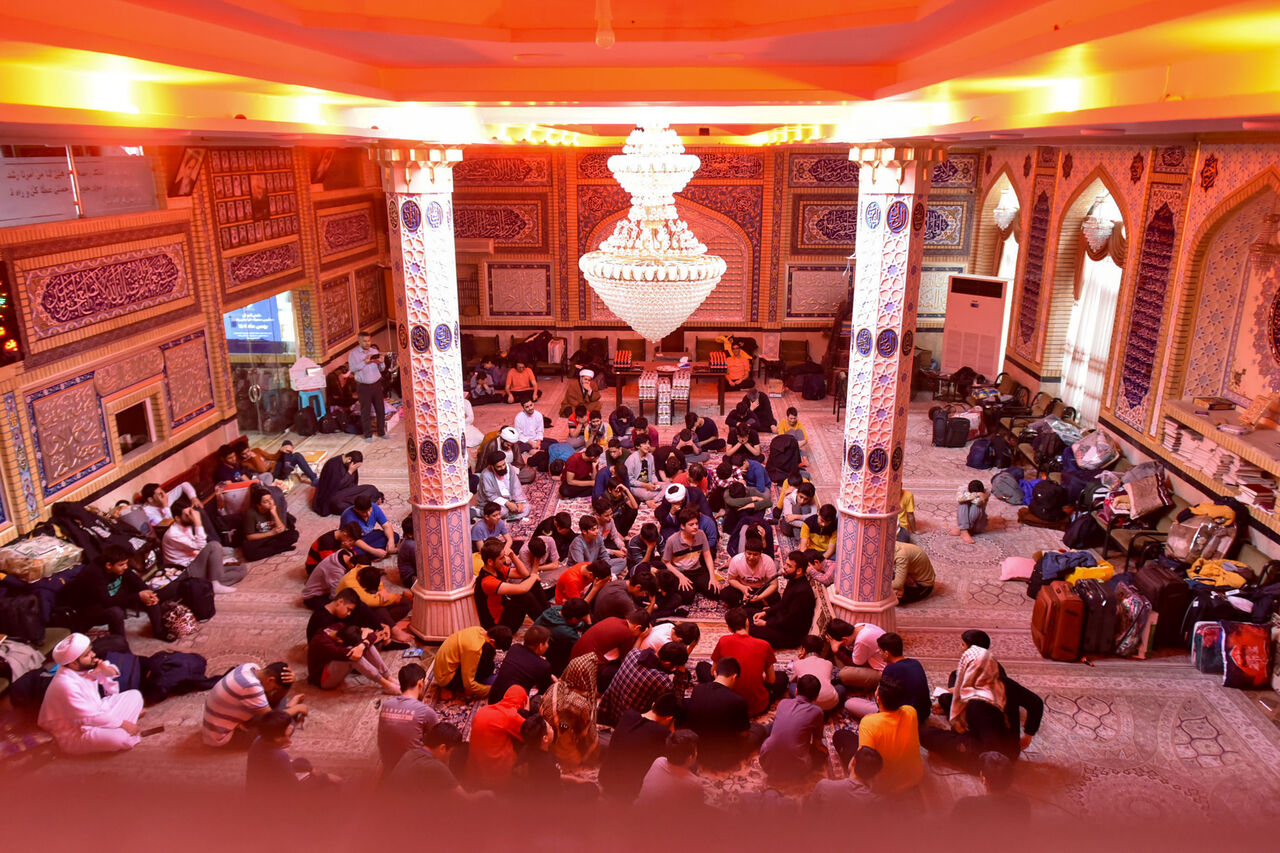 وقتی دیوار مسجد روایت‌گر می‌شود؛ ابتکار تازه برای پیوند نوجوانان و نمازگزاران