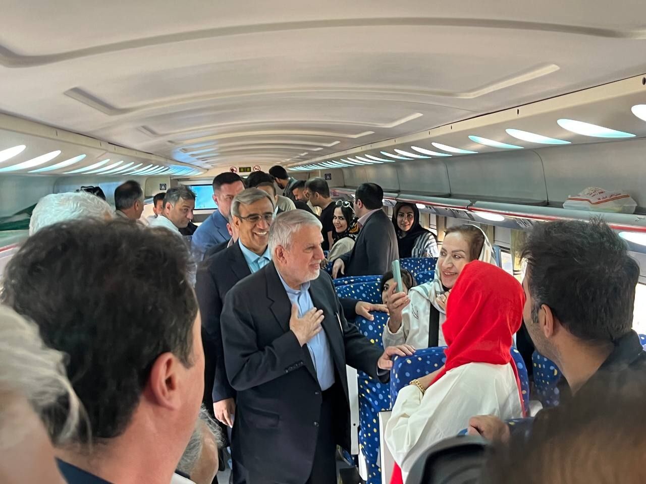 خراسان رضوی به قطب گردشگری و سرمایهگذاری ایران تبدیل میشود