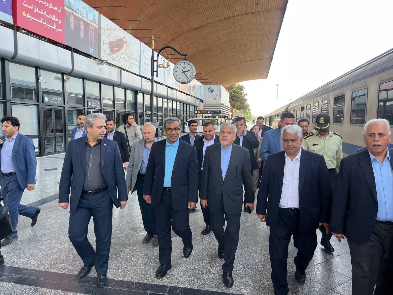 خراسان رضوی به قطب گردشگری و سرمایهگذاری ایران تبدیل میشود