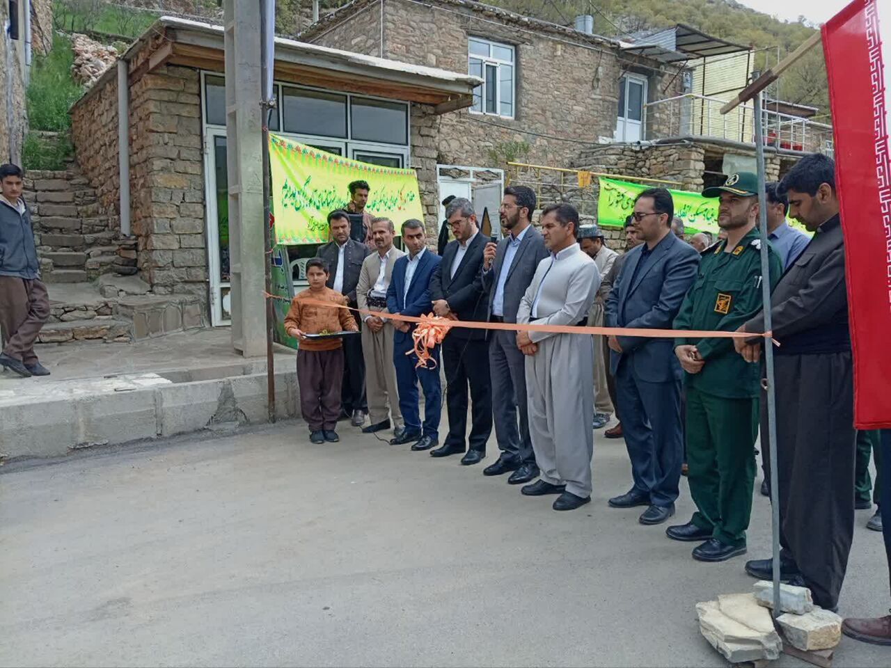 افتتاح سه پروژه عمرانی در روستاهای سروآباد با اعتبار بیش از ۹ میلیارد تومان
