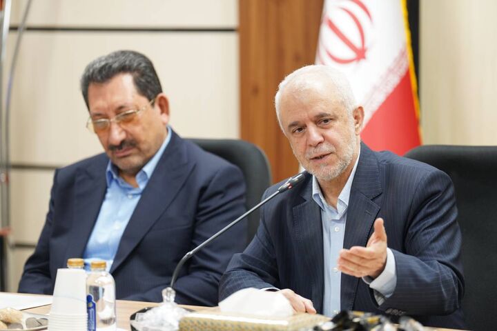 تاکید رئیس بنیاد شهید و وزیر صمت بر حل مشکلات واردات خودرویِ جانبازان