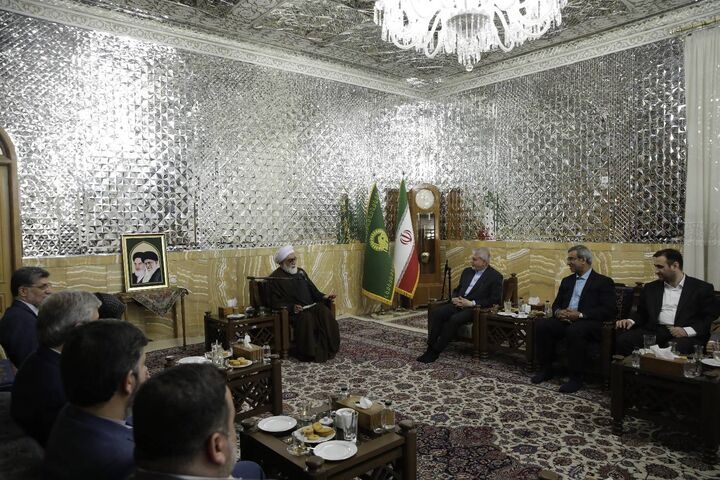 معماری‌های ناهمگون، اصالت معنوی اطراف حرم رضوی را مخدوش می‌کند