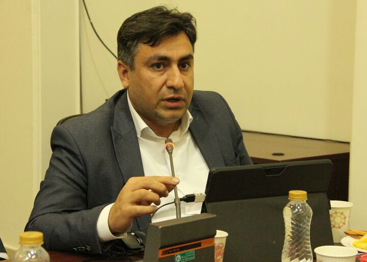 ورود نخستین محموله ناشران خارجی به نمایشگاه کتاب/ حداقل ۴۲ تن کتاب در راه است