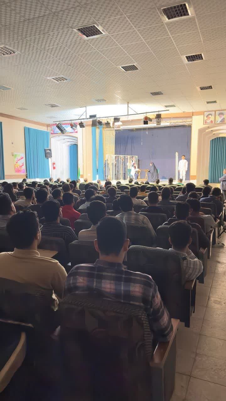 افتتاحیه تئاتر کودک و نوجوان کیمیا هنر در آران و بیدگل برگزار شد