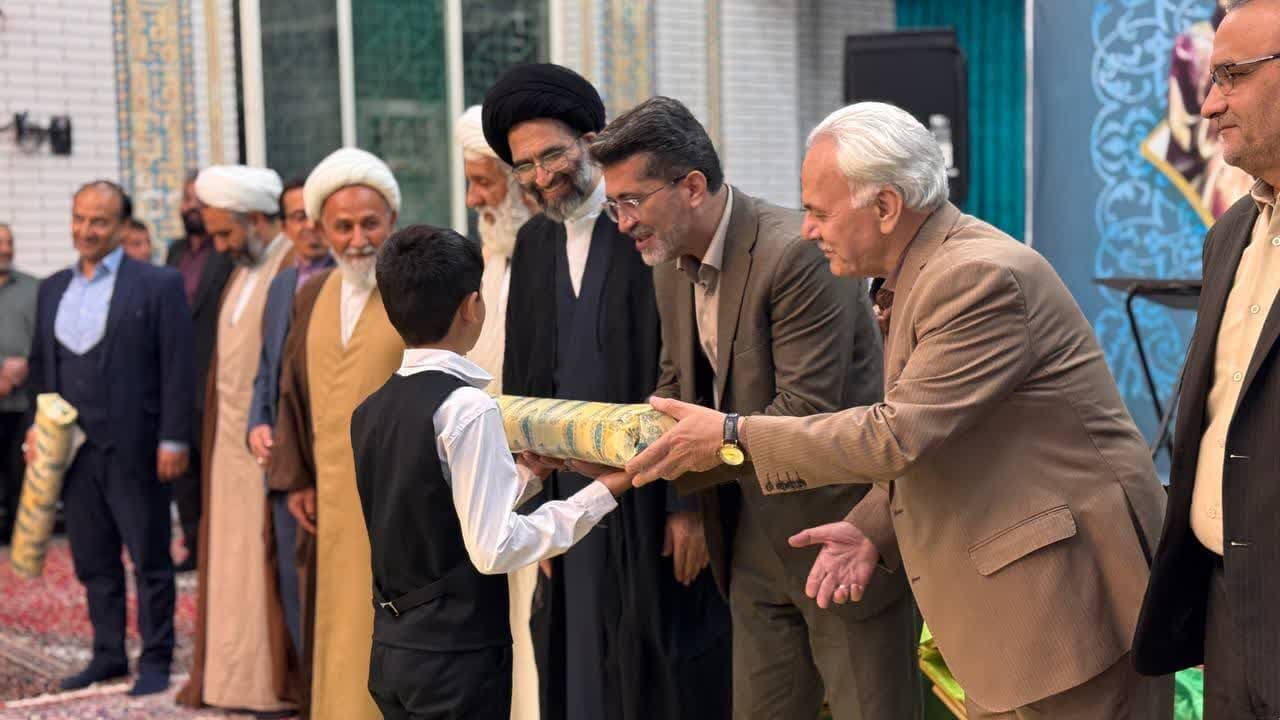 ویژهبرنامه گرامیداشت علامه قطبالدین راوندی در کاشان/یاد شارح نهجالبلاغه زنده شد