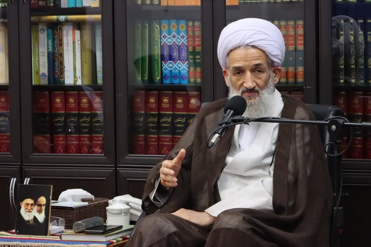 پیشرفت و امنیت جامعه در گرو نهادینه کردن فرهنگ ایثار و شهادت است