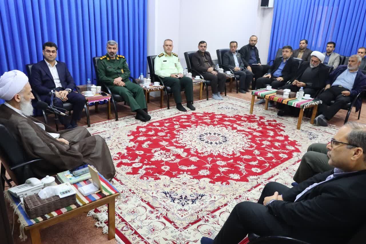 پیشرفت و امنیت جامعه در گرو نهادینه کردن فرهنگ ایثار و شهادت است