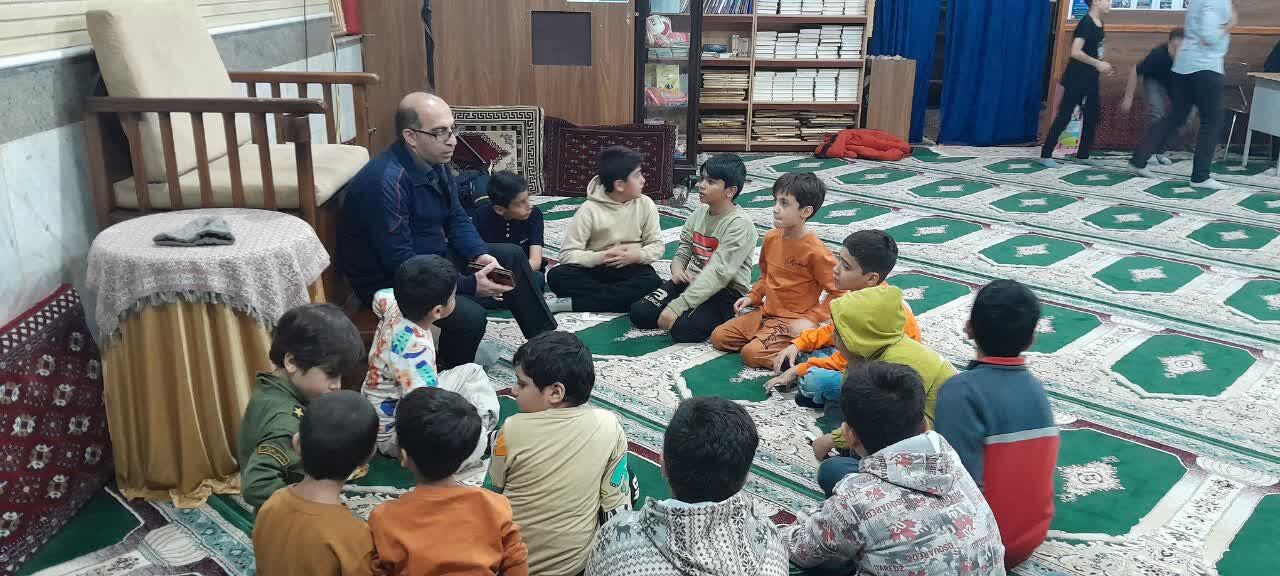 "حلقه معرفتی" و "محفل ستاره ها" شب کودک و نوجوان کانون آل رسول(ص)