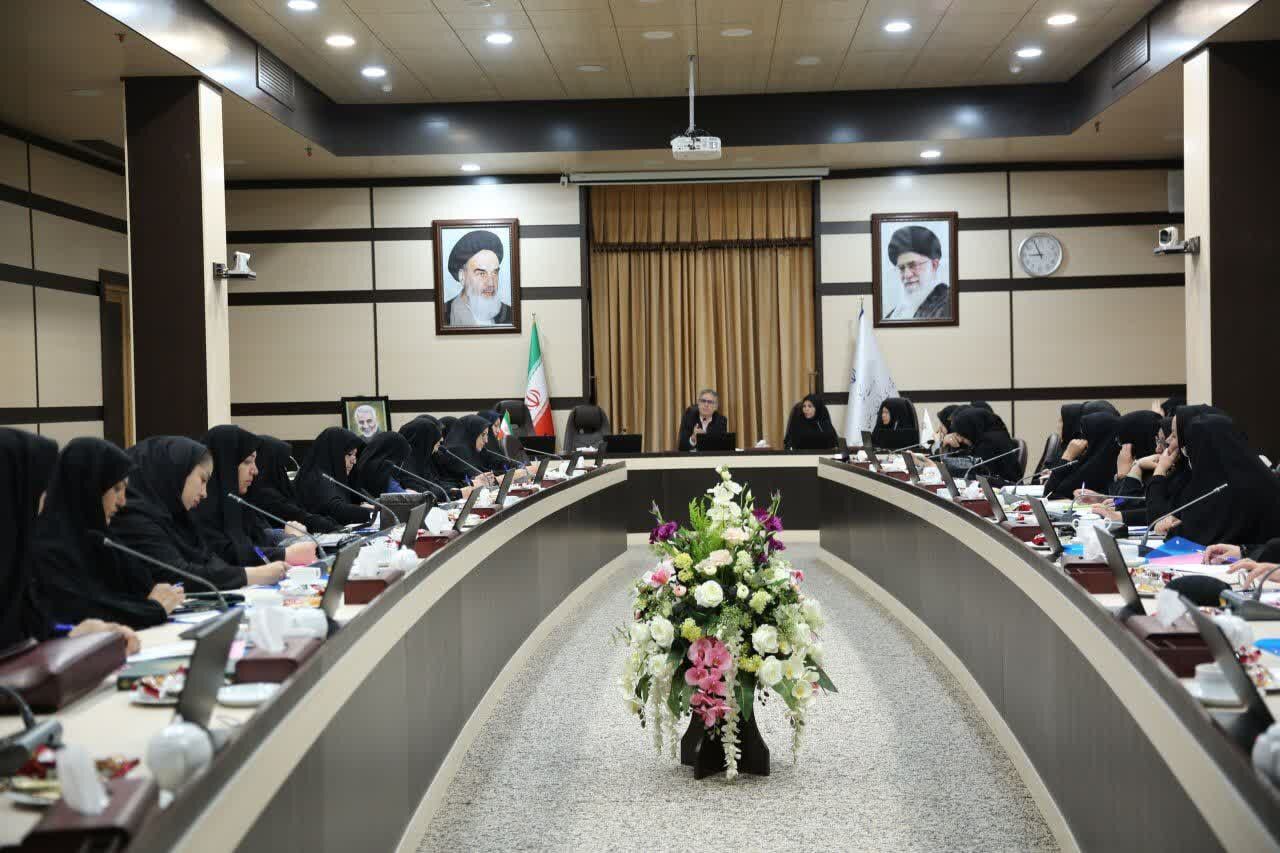 رویکرد آماری نباید جایگزین نگاه کیفی به نقش و تأثیر زنان شود