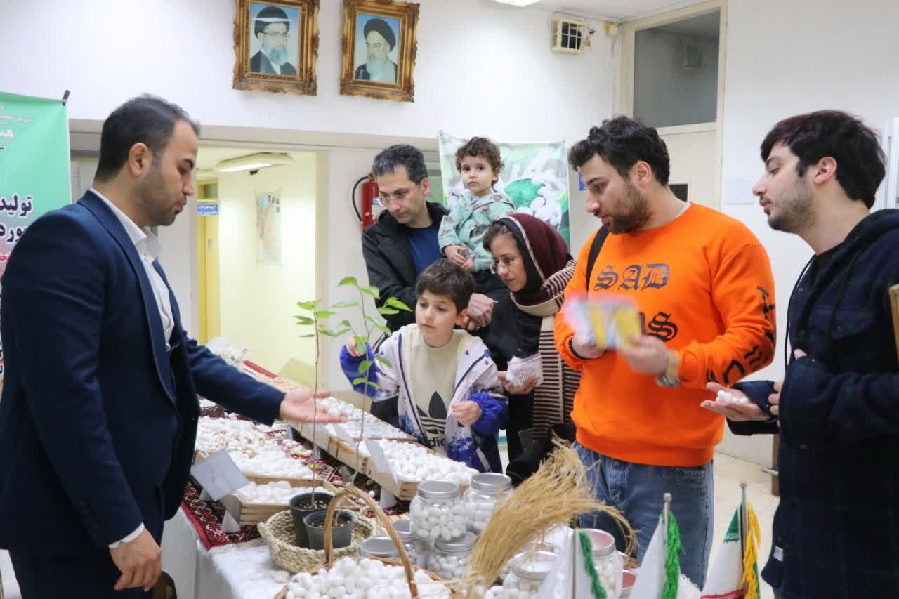 برپایی نمایشگاه شب علم در دانشگاه گیلان