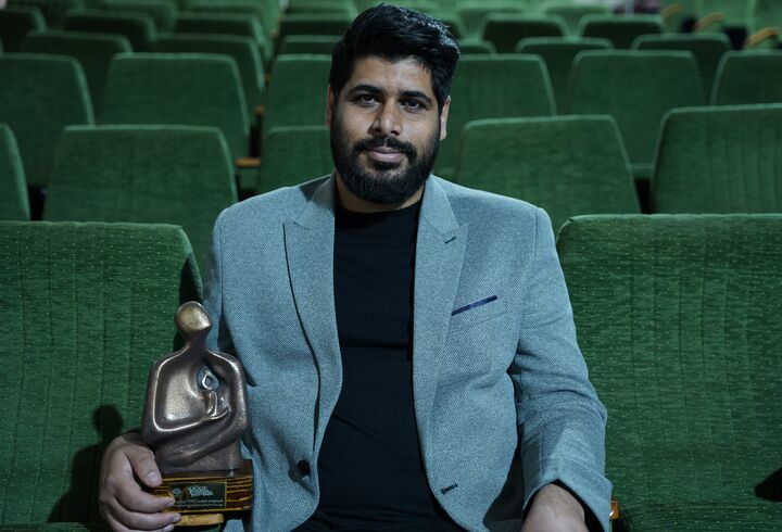 چهره هنری سال/ متعهد به انسانیت هستیم قلم موثر حریت دارد