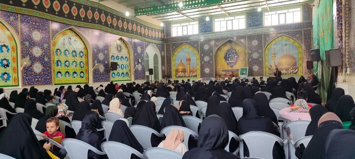 دانش‌آموزان حافظ جزء سی ام قرآن در حسینیه رضویه آران و بیدگل تجلیل شدند