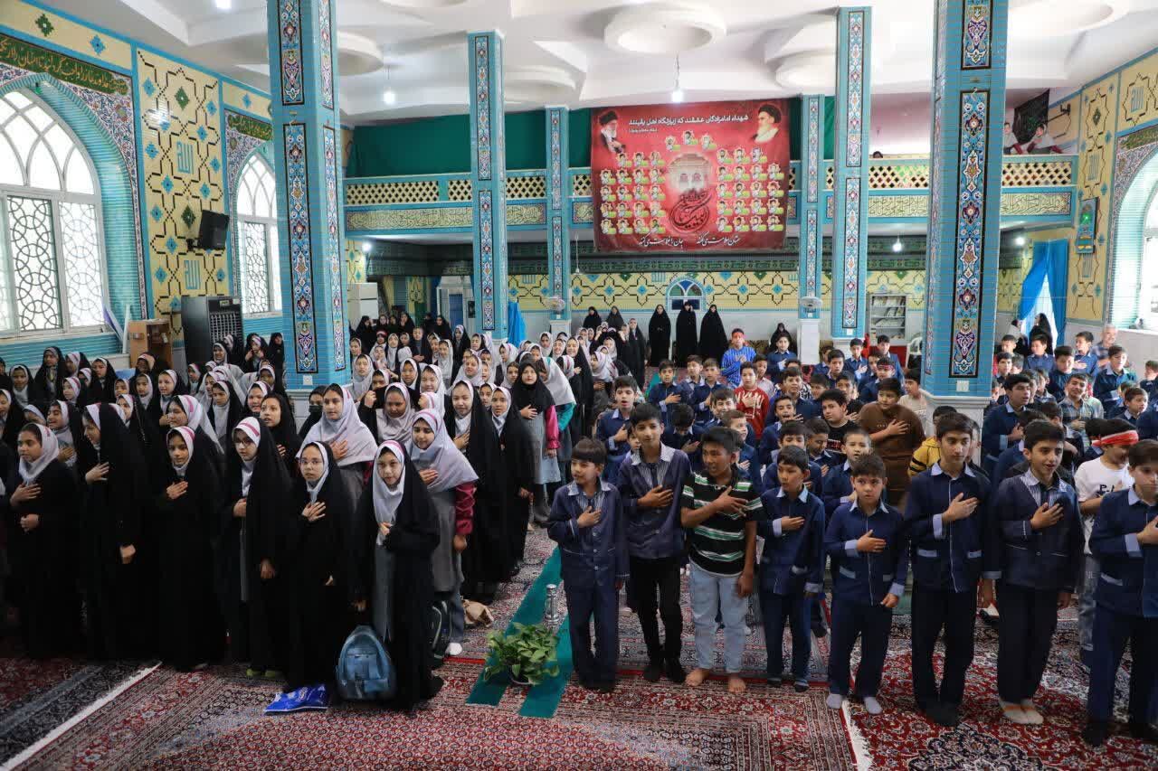 یادواره شهدای دانشآموز راوند برگزار شد