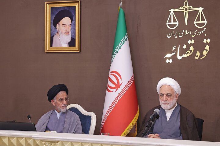 برای رفع نواقص از نخبگان حوزوی و جهادگران در عرصه تبلیغ دین استمداد می‌طلبیم