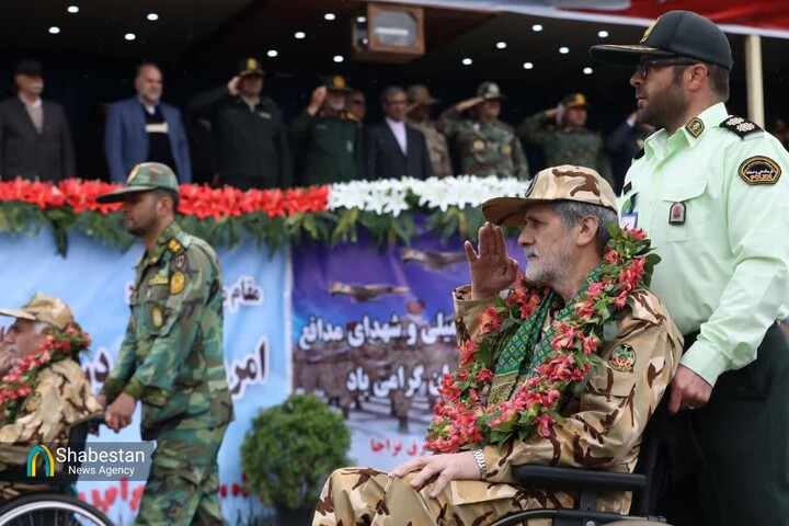 ارتش نماد ولایت‌مداری و مردم‌داری است