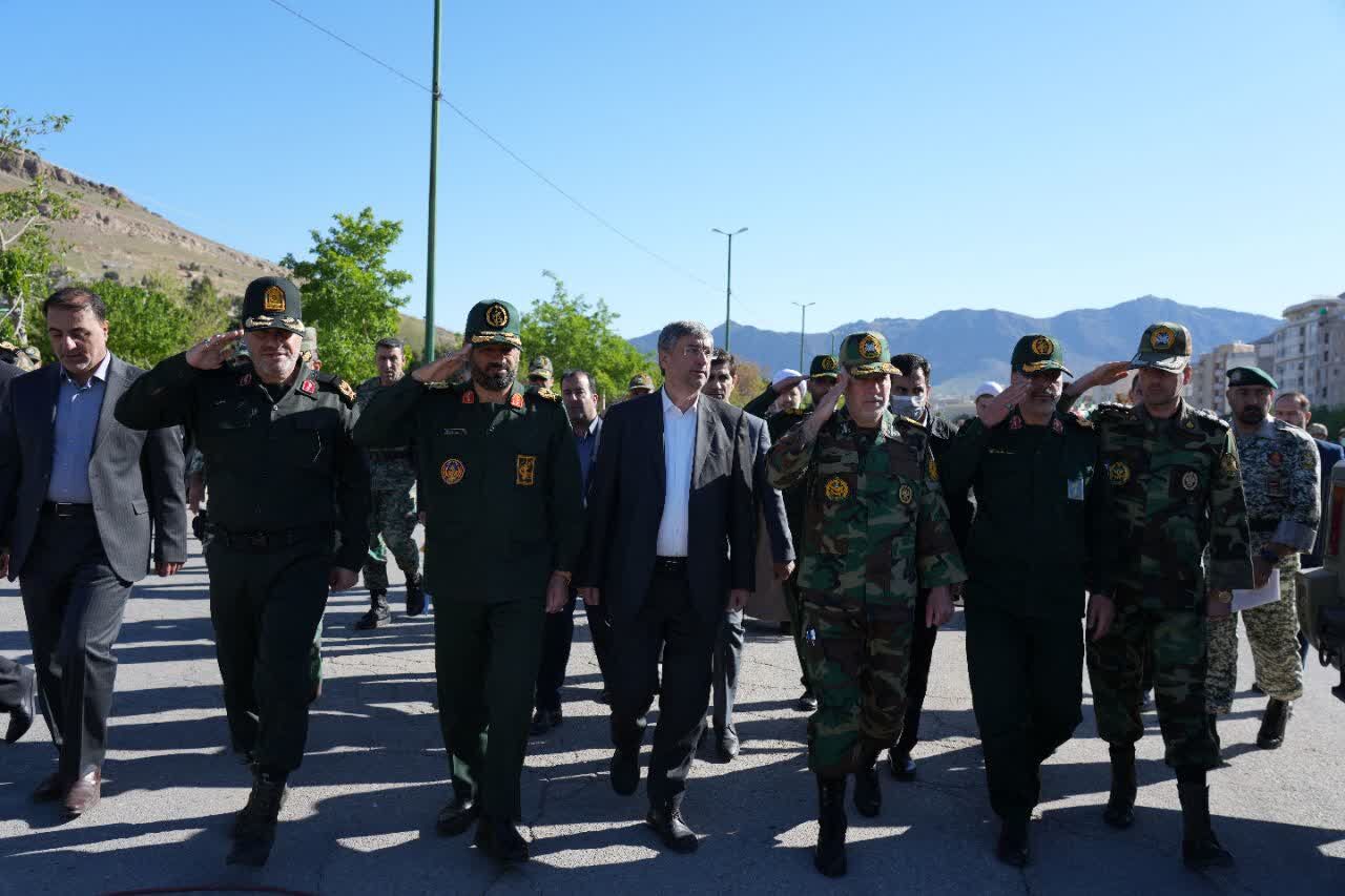 ارتش، نماد وفاداری به مردم و انقلاب است