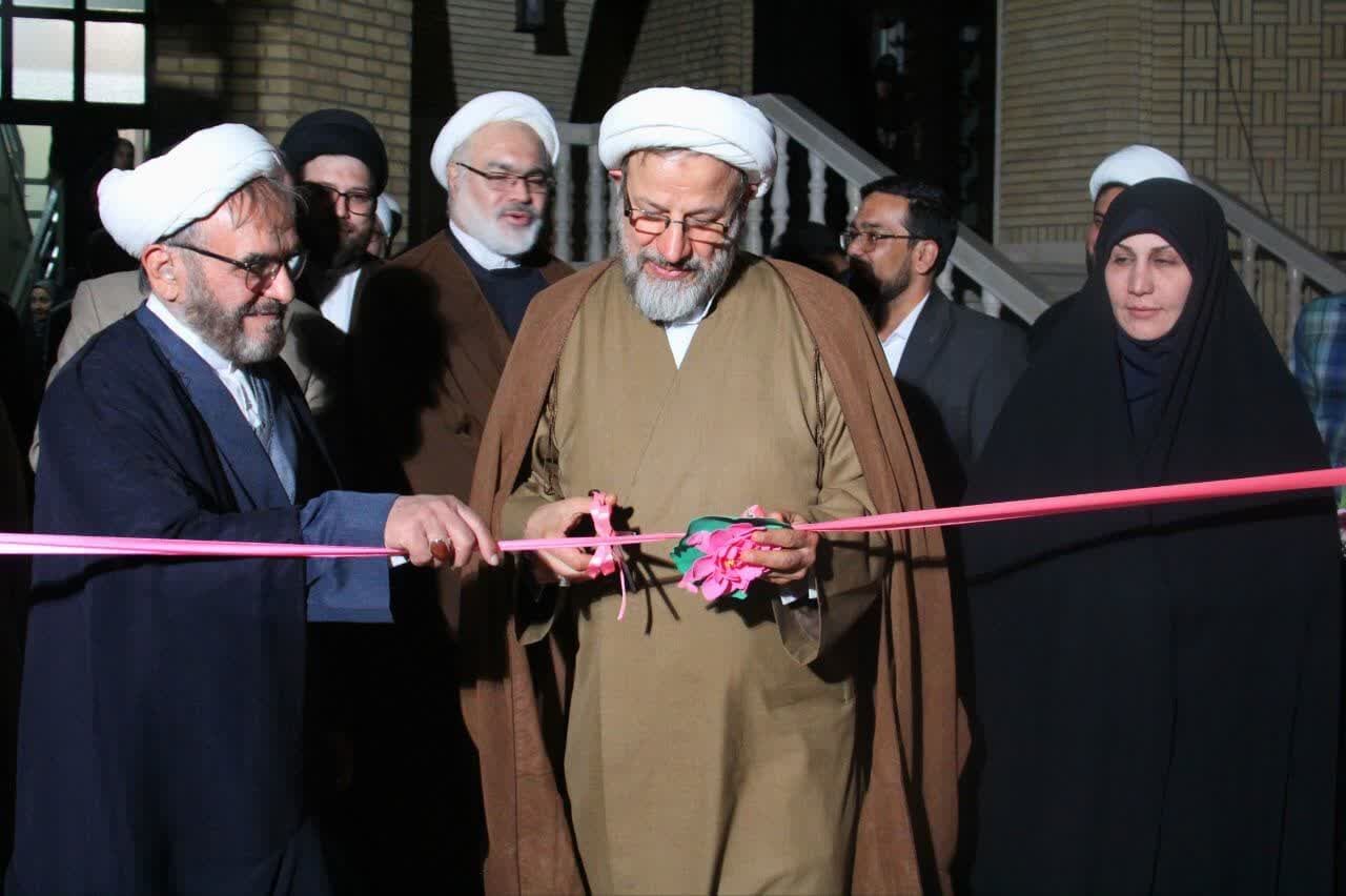 مسأله ارتباط گیری با نسل جوان در طرح نیلوفرانه به خوبی اجرا شده است