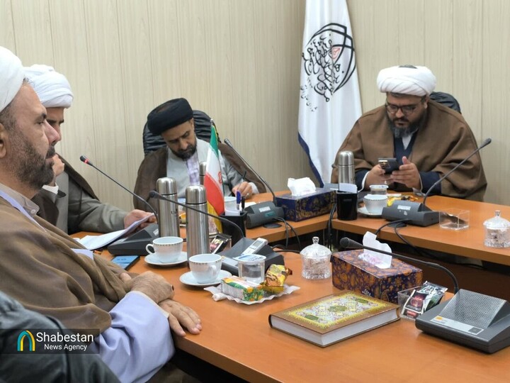 زیارت؛ نظام فرهنگی فراگیر در دیپلماسی بین‌الملل/شهید رئیسی زیارت را مقوم مقاومت می‌دانست