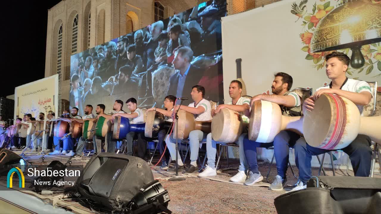 همایش «ورزش پهلوانی و زورخانهای» برگزار و «شال پهلوانی» به شهردار کرمان اهدا شد