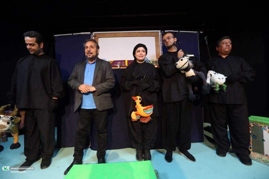 «جاده اردک‌ها» به مرکز تئاتر کانون رسید
