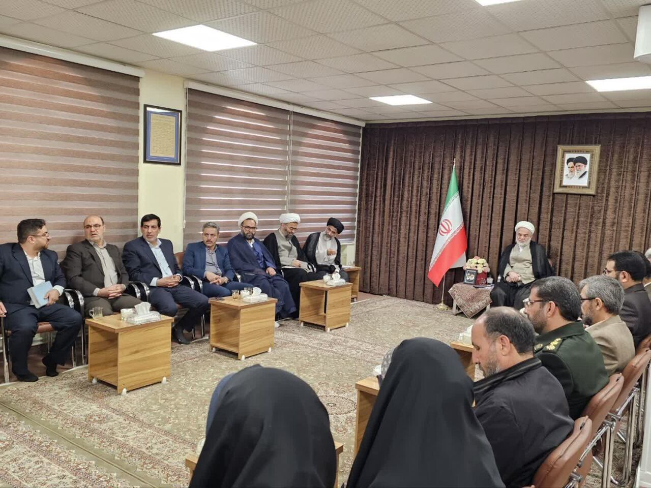 عطر کرامت در کردستان پیچید؛ رایزنی برای بزرگداشت باشکوه دهه نورانی و شهدای خدمت