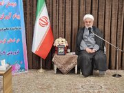 خانواده شهدا چشم و چراغ ملت هستند