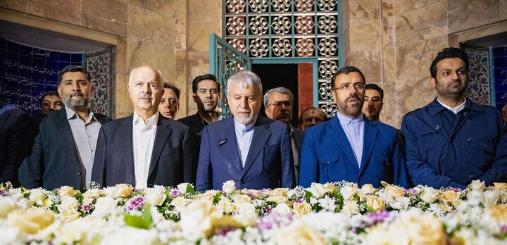 زبان سعدی، دیپلماسی ایرانی در جهان بی‌صلح