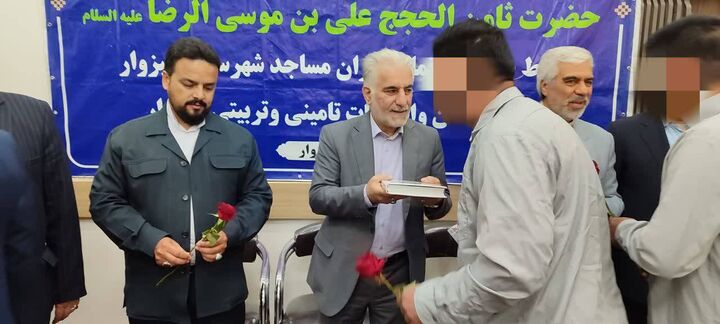 آزادی ۱۵۰۰ زندانی توسط مسجدی‌ها