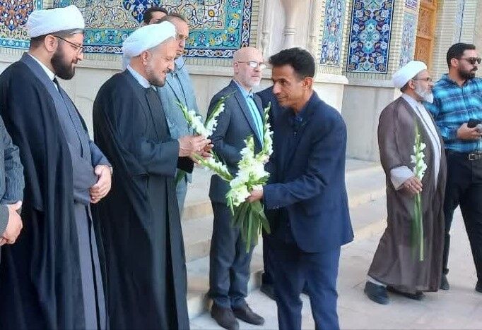 تشرف حجت‌الاسلام ملانوری به آستان نورانی حضرت شاهچراغ(ع)