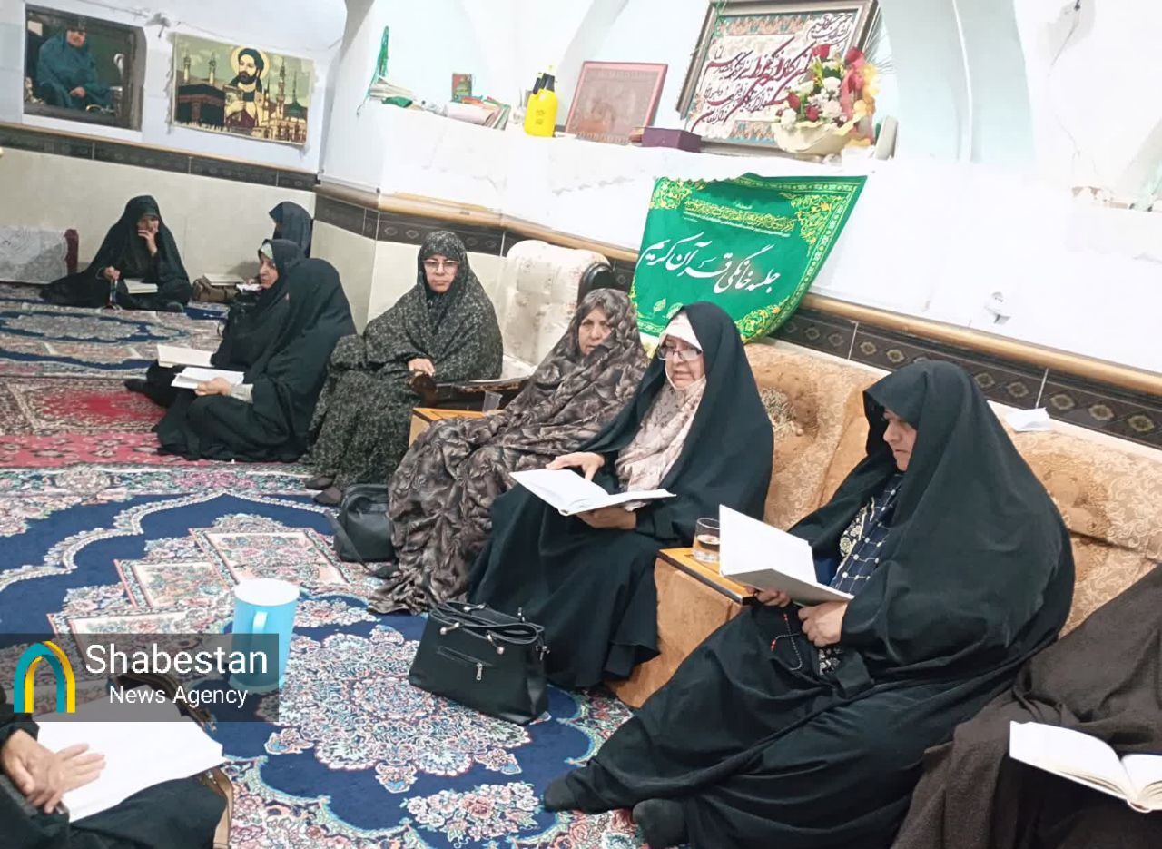 غبارروبی از چهره تابناک نهجالبلاغه با فعال کردن ظرفیت جلسات خانگی قرآن کریم