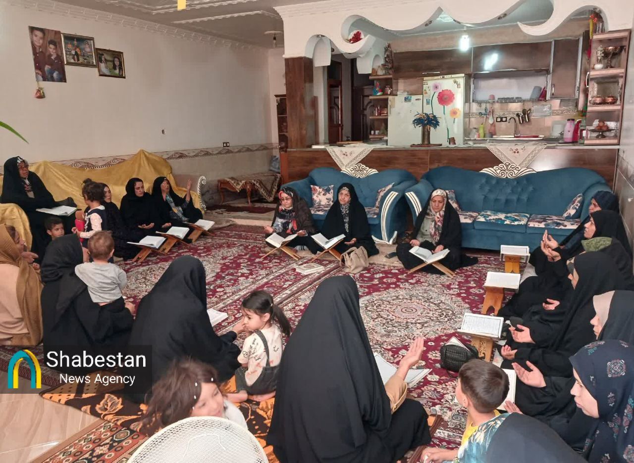 غبارروبی از چهره تابناک نهج‌البلاغه با فعال کردن ظرفیت جلسات خانگی قرآن کریم