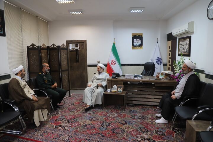 دیدار فرمانده تیپ نیروی مخصوص ۱۱۰ سلمان فارسی با نماینده ولی‌فقیه در سیستان و بلوچستان