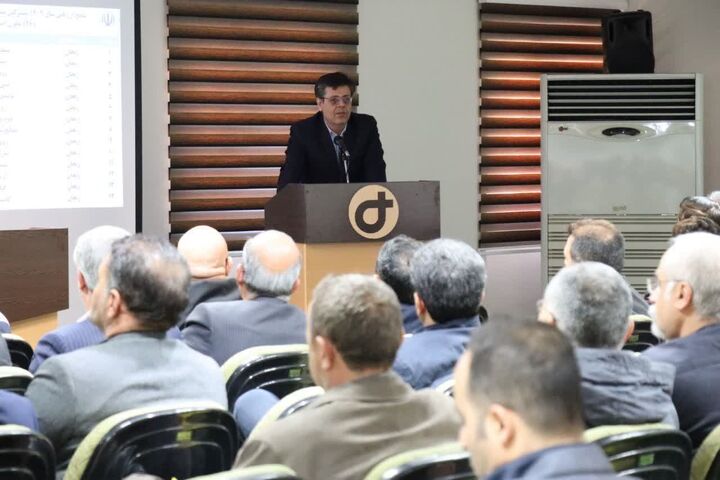 ذخایر سدهای کشور با کاهش ۴۰ درصدی مواجه هستند