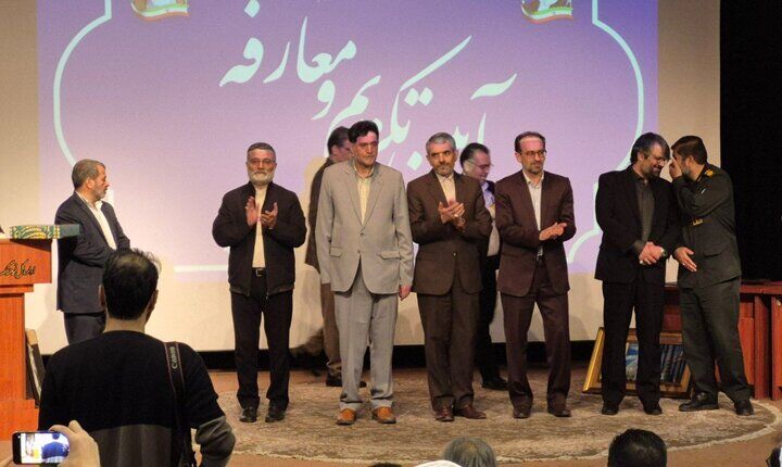 مراسم تودیع و معارفه مدیرکل فرهنگ و ارشاد اسلامی قم برگزار شد