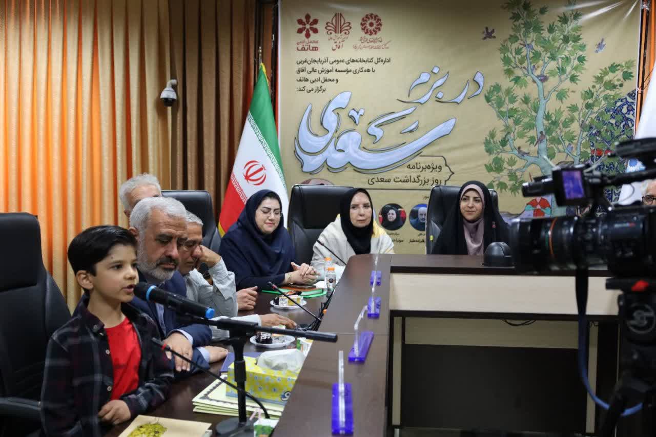 سعدی با اندیشههای ظریف پرحکمت و شگردهای هنری به مقام والا رسید