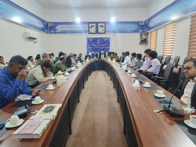 تمرکز تربیتی باید از دانشگاه‌ها به مدارس منتقل شود