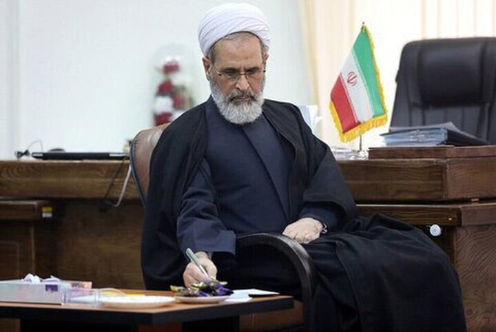 پیام تسلیت آیت‌الله اعرافی به پیروان آیین مسیحیت در پی درگذشت پاپ فرانسیس