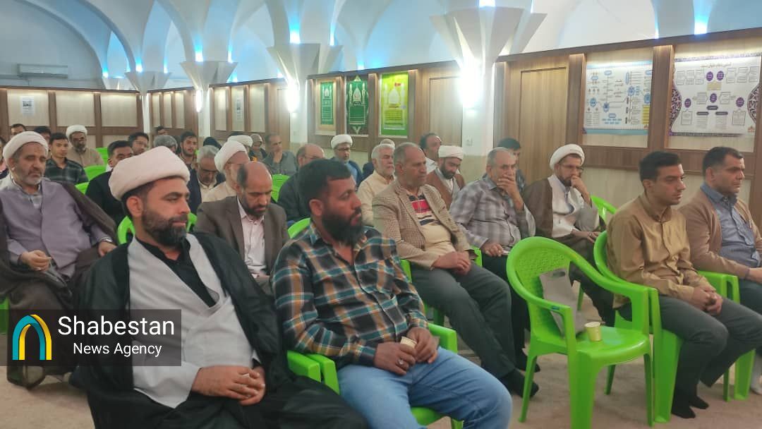 پرچمداری ۳۲ مسجد شهر کرمان برای نشاط اجتماعی در دهه کرامت