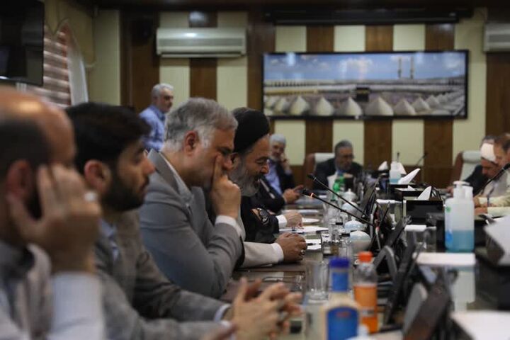 خدمات به حجاج باید در تراز عزتمندی زائران باشد