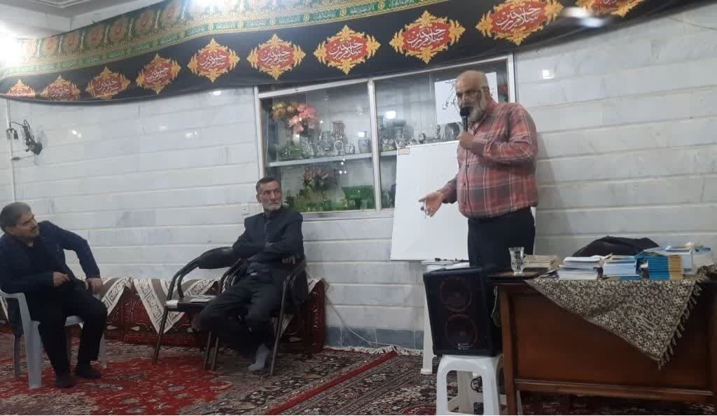 نشست تبیینی ویژه بانوان مبلغه و مسئولان جلسات مذهبی بانوان آران و بیدگل برگزار شد