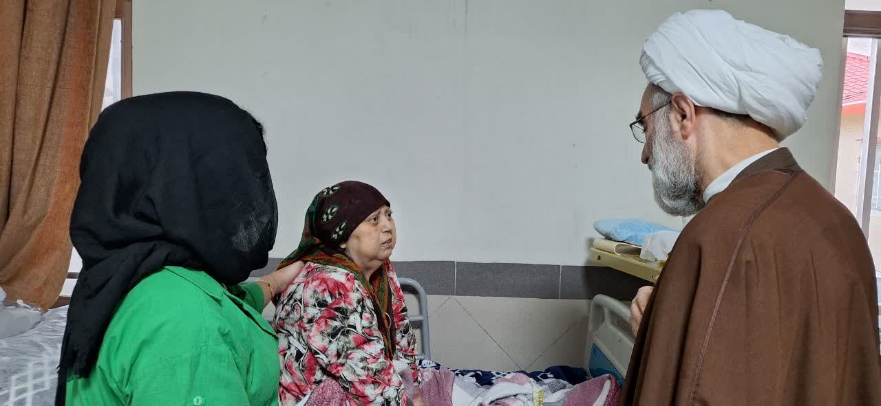 عیادت نماینده ولی فقیه گیلان از بیماران بیمارستان رازی رشت