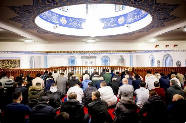 جنجال جدید در هلند: دستور تخلیه داده‌های جاسوسی از مساجد پس از افشاگری